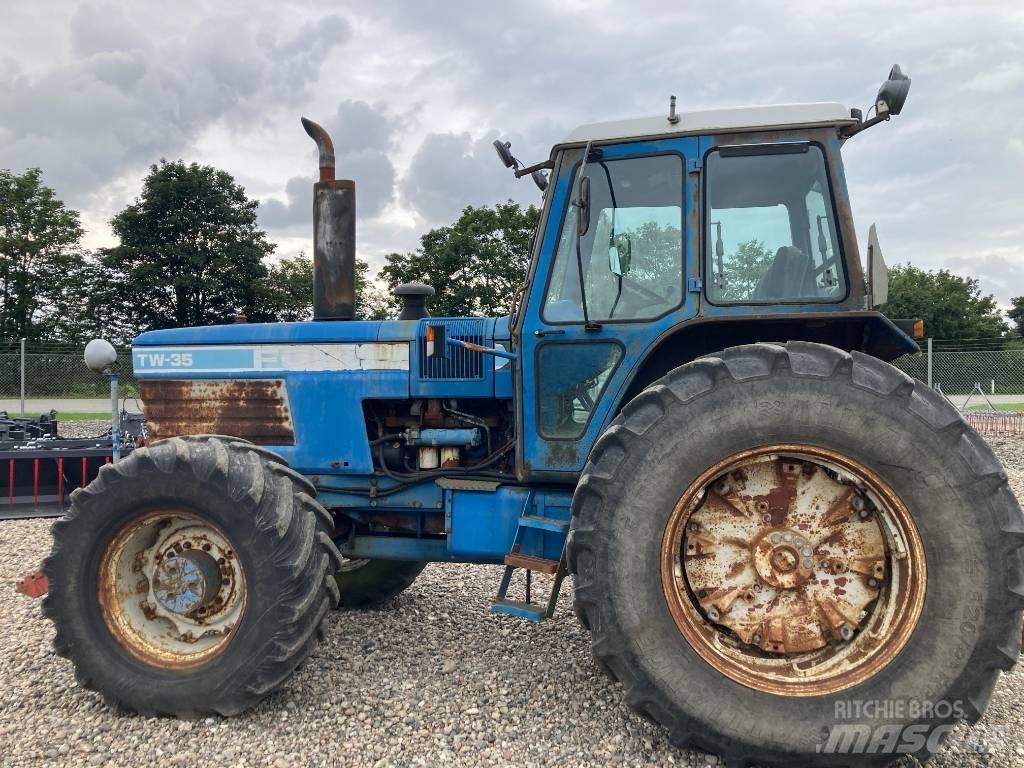 Ford TW 35 Traktori