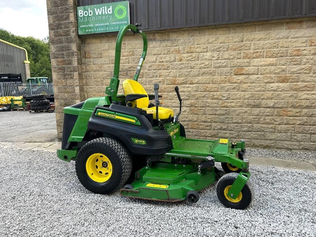 John Deere 997 Nulles pagrieziena zāles pļāvēji