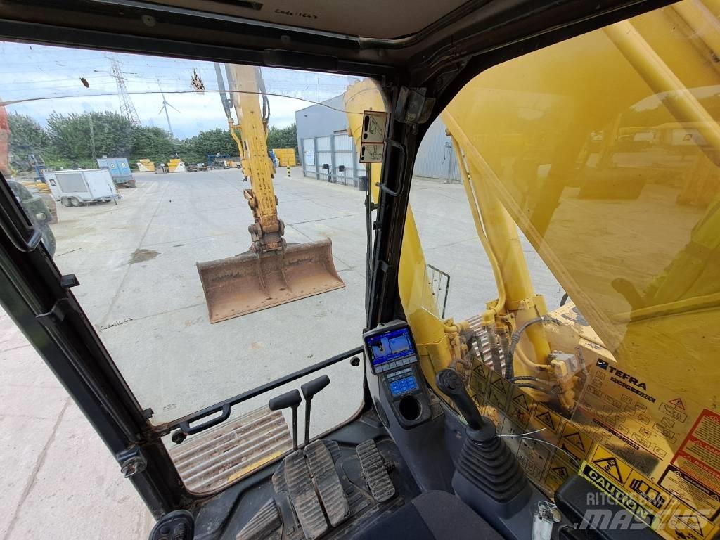 Komatsu HB365LC-3 Kāpurķēžu ekskavatori