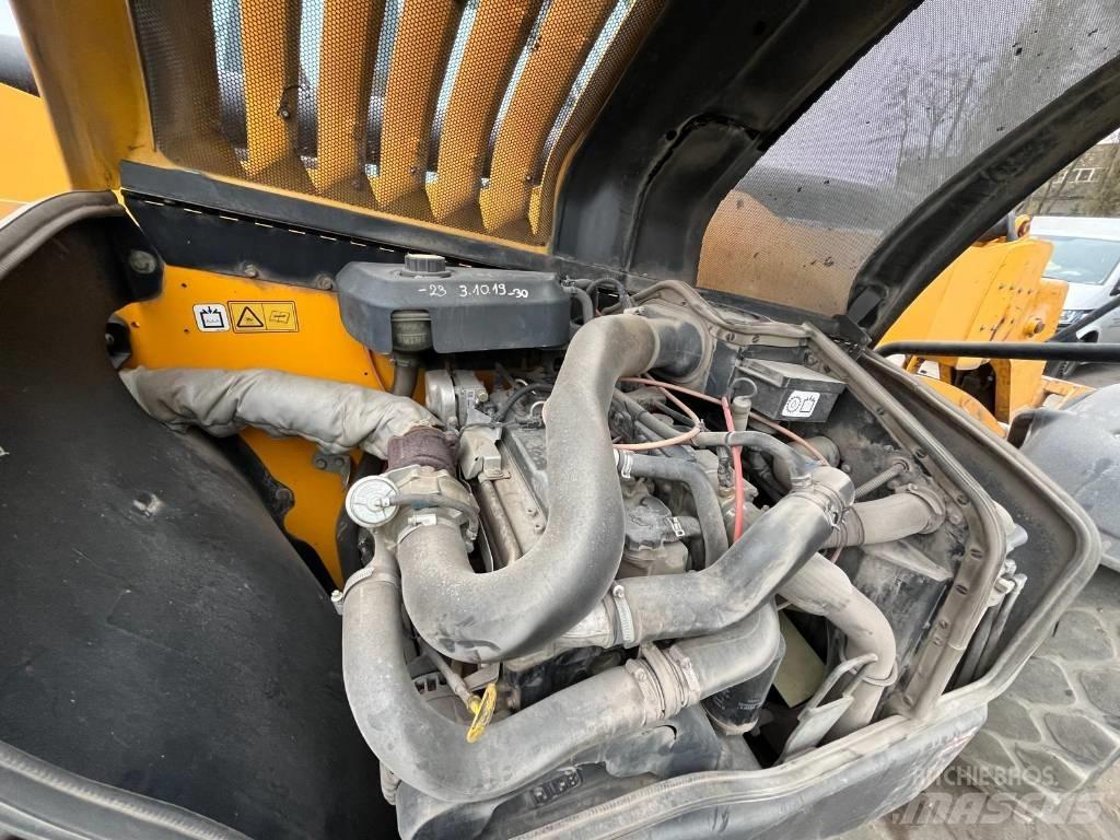 JCB 535-125 Teleskopiskie manipulatori