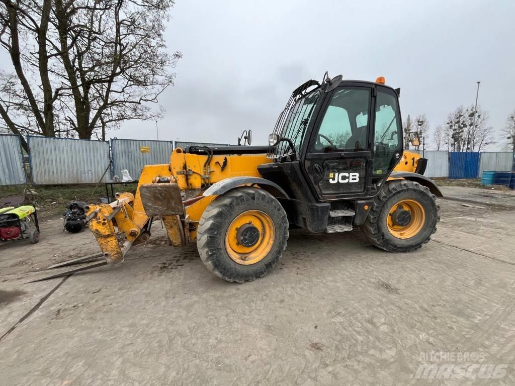 JCB 535-125 Teleskopiskie manipulatori