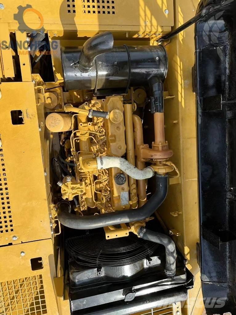 CAT 320 B Kāpurķēžu ekskavatori