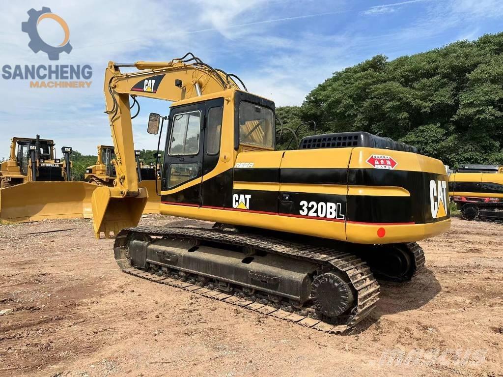 CAT 320 B Kāpurķēžu ekskavatori