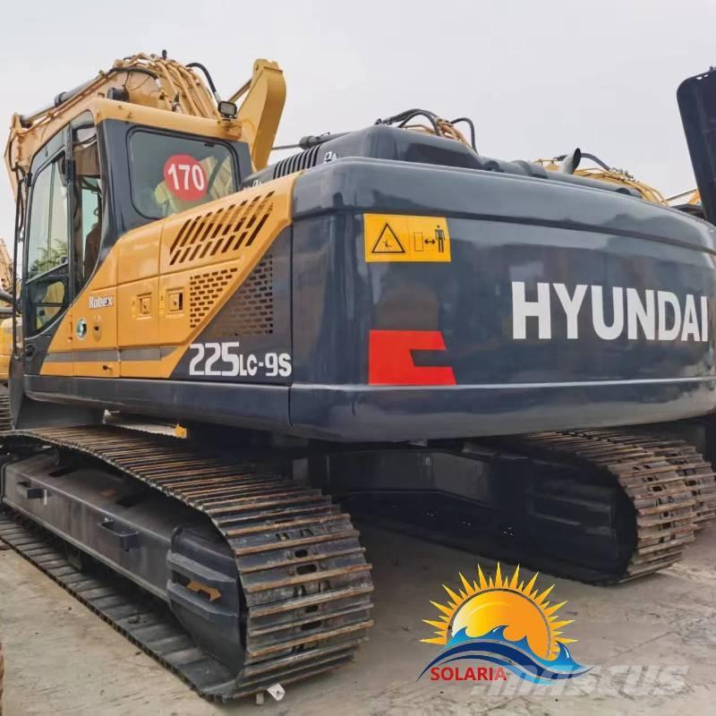 Hyundai R225LC Kāpurķēžu ekskavatori