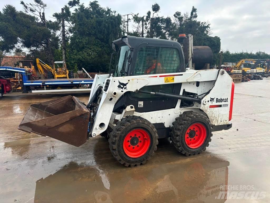 Bobcat S550 Lietoti riteņu kompaktiekrāvēji