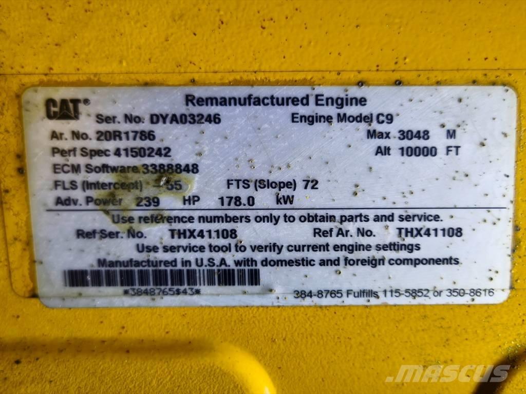 CAT 973 C Kāpurķēžu iekrāvēji