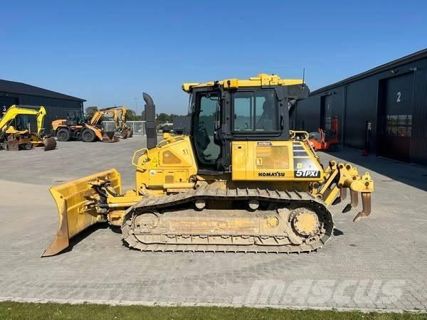 Komatsu D 51 PXi-24 Kāpurķēžu buldozeri