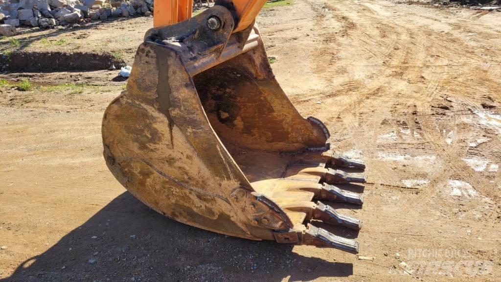 Doosan DX 225 LCA Kāpurķēžu ekskavatori
