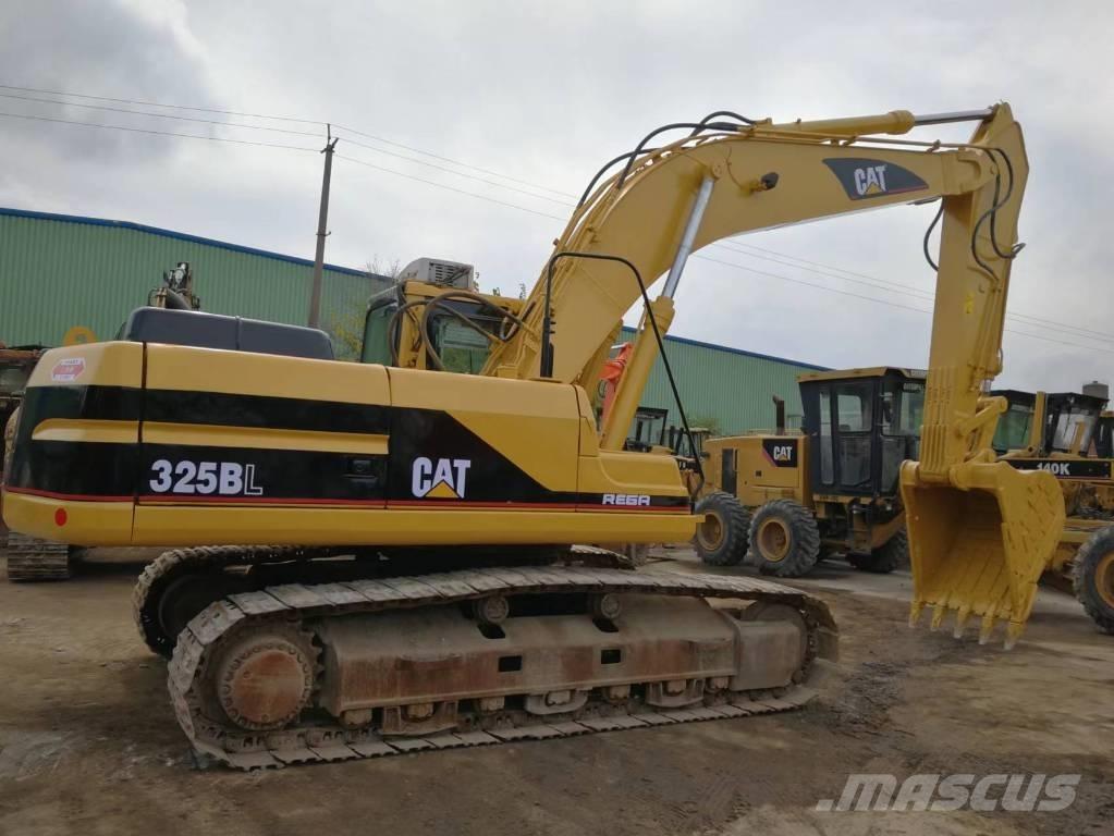 CAT 325 B L Kāpurķēžu ekskavatori