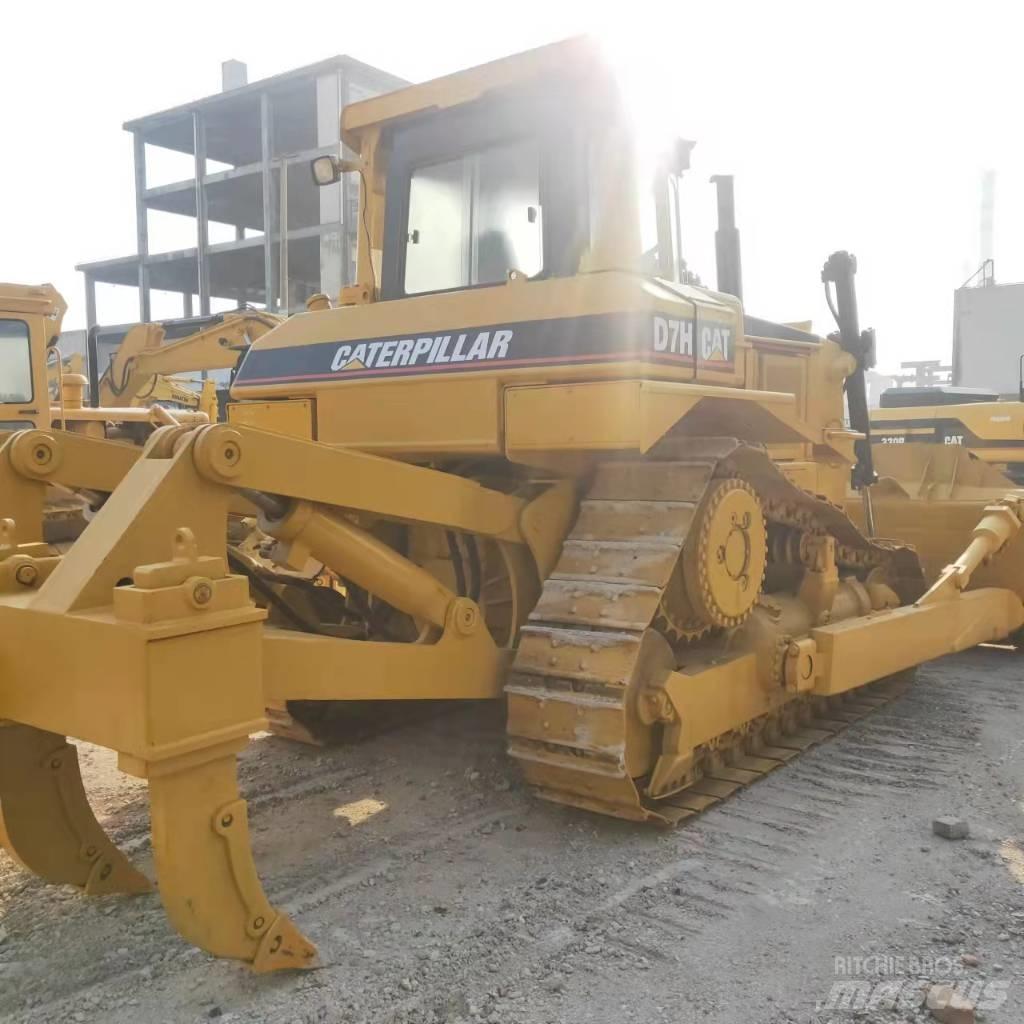 CAT D7H Kāpurķēžu buldozeri