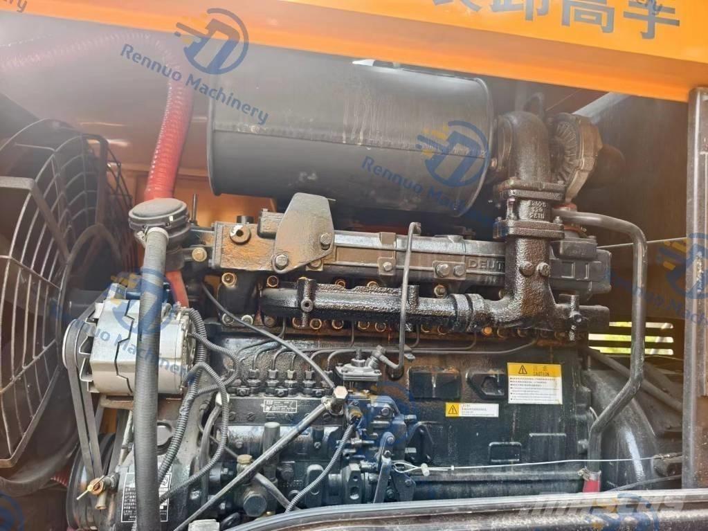 LiuGong CLG 836 Iekrāvēji uz riteņiem