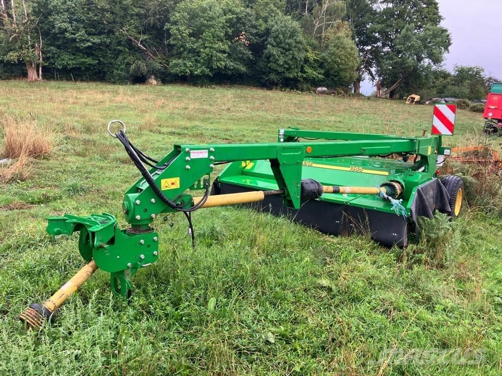 John Deere 1365 Piekabināmās pļaujmašīnas