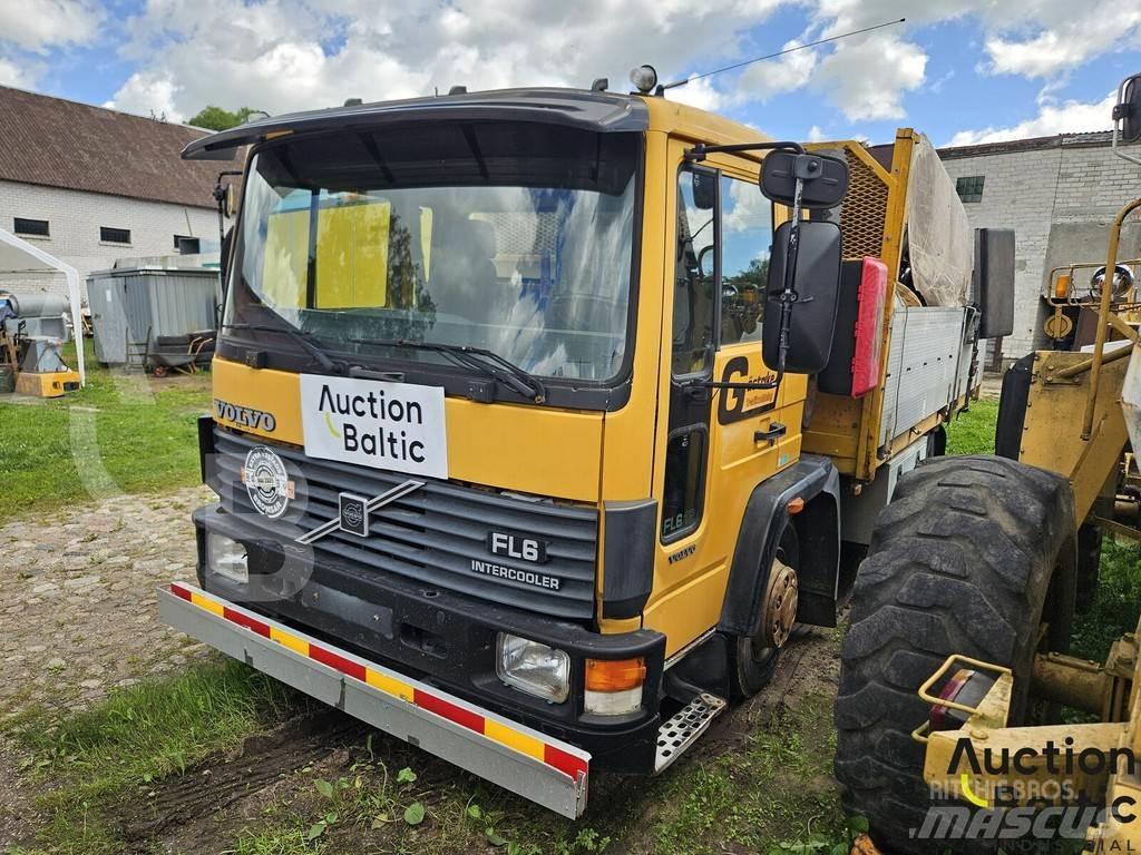 Volvo FL612 Platformas/izkraušana no sāniem