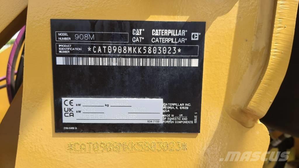 CAT 908M Iekrāvēji uz riteņiem