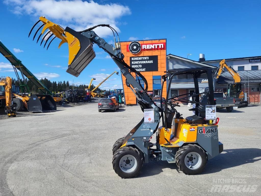 GiANT G 1200 Multifunkcionālie iekrāvēji