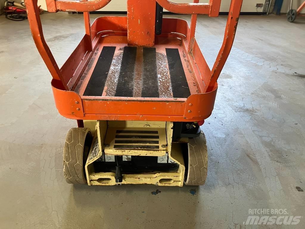 JLG 1230 ES Vertikālie pacēlāji