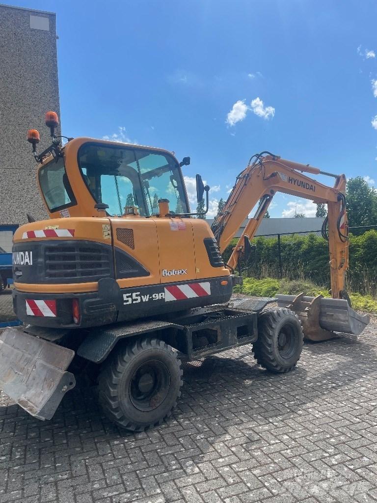Hyundai 55w9a Ekskavatori uz riteņiem