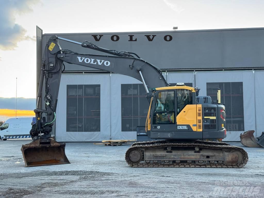 Volvo ECR 235 EL Kāpurķēžu ekskavatori