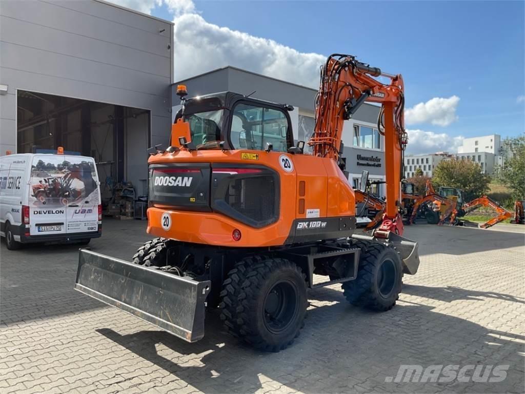 Doosan DX100W-7 Ekskavatori uz riteņiem