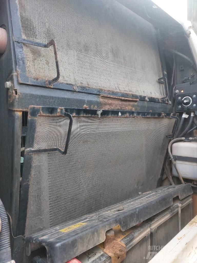 CASE CX 210 D Kāpurķēžu ekskavatori