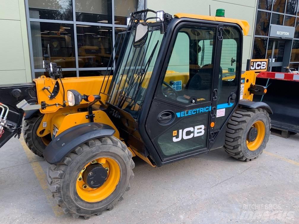 JCB 525-60 E Teleskopiskie manipulatori