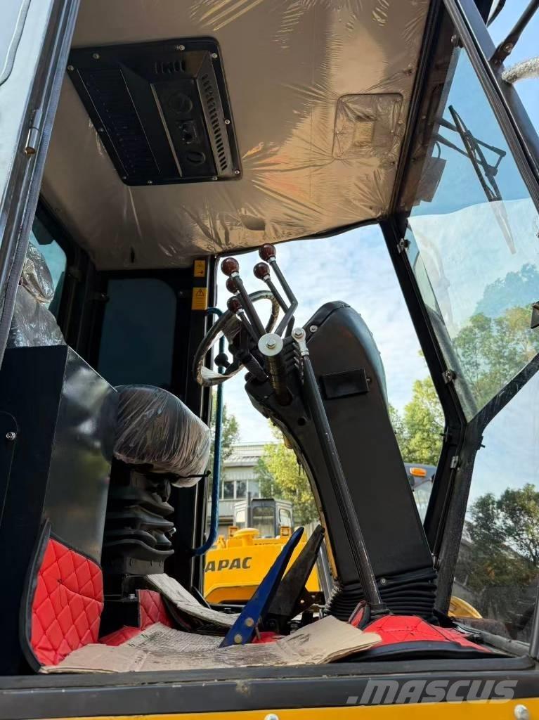 XCMG GR 1803 Greideri