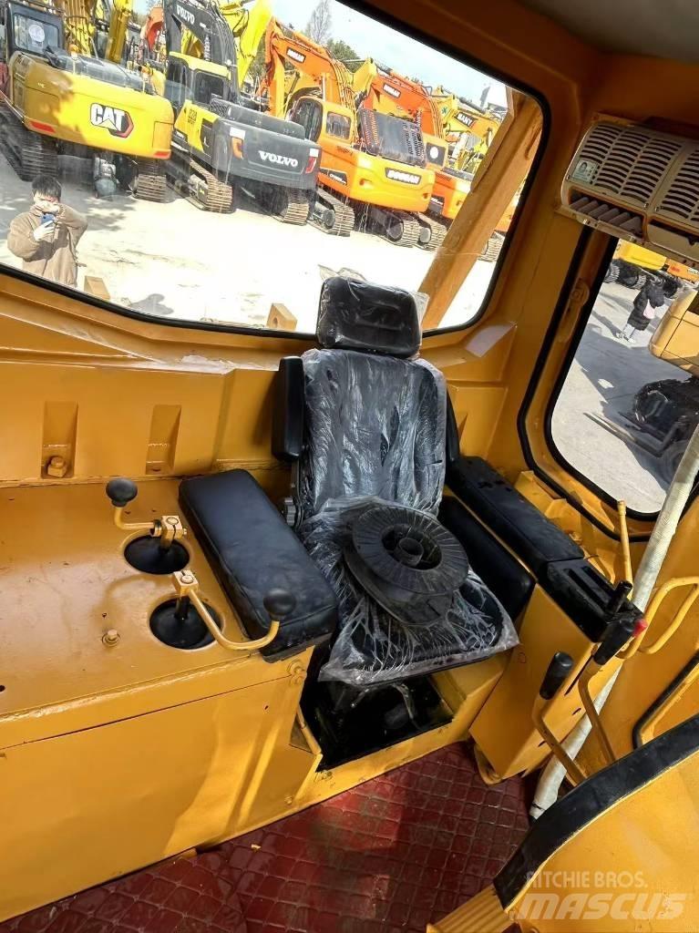 CAT D 7 G Kāpurķēžu buldozeri