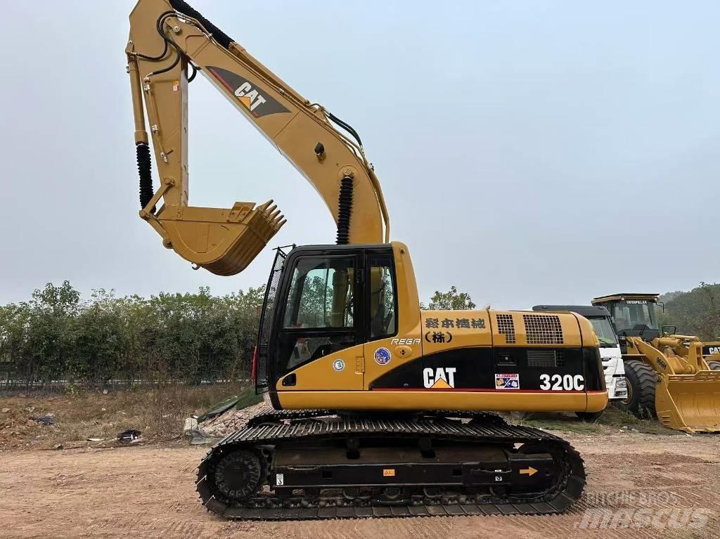 CAT 320 C Kāpurķēžu ekskavatori