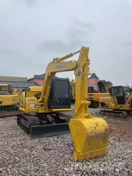 Komatsu PC70-8 Vidēja lieluma ekskavatori 7 t - 12 t