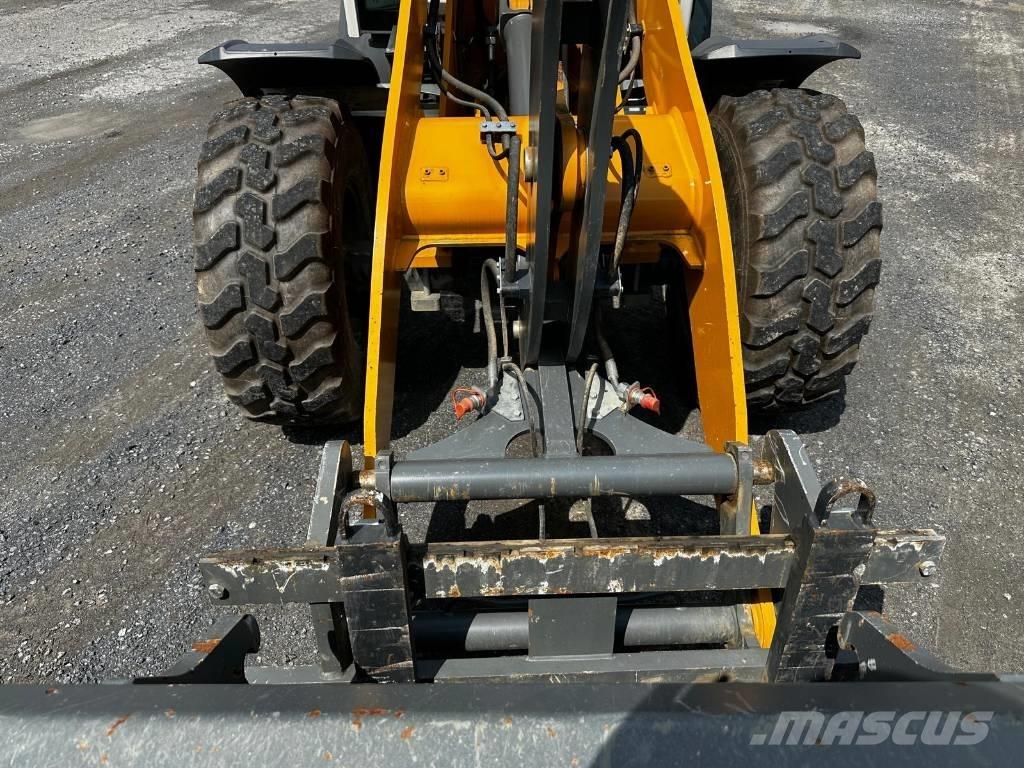 Liebherr 504 Compact Iekrāvēji uz riteņiem