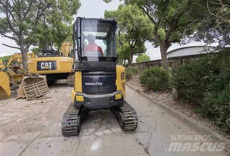 Komatsu PC35 Kāpurķēžu ekskavatori