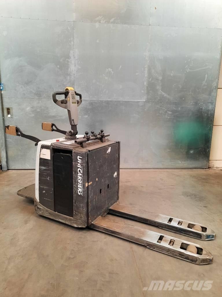 UniCarriers 200PMR Hidrauliskās stalažas ar platformu