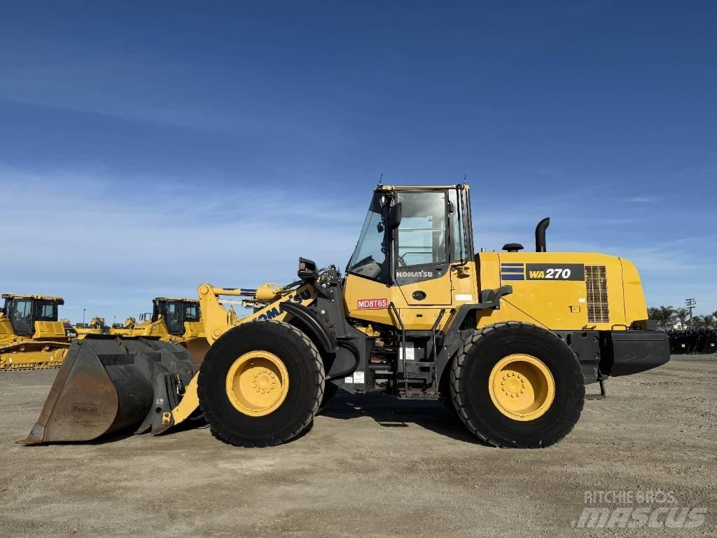 Komatsu WA 270-7 Iekrāvēji uz riteņiem