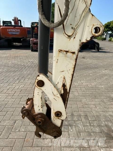 Bobcat 325 Mini ekskavatori < 7 t