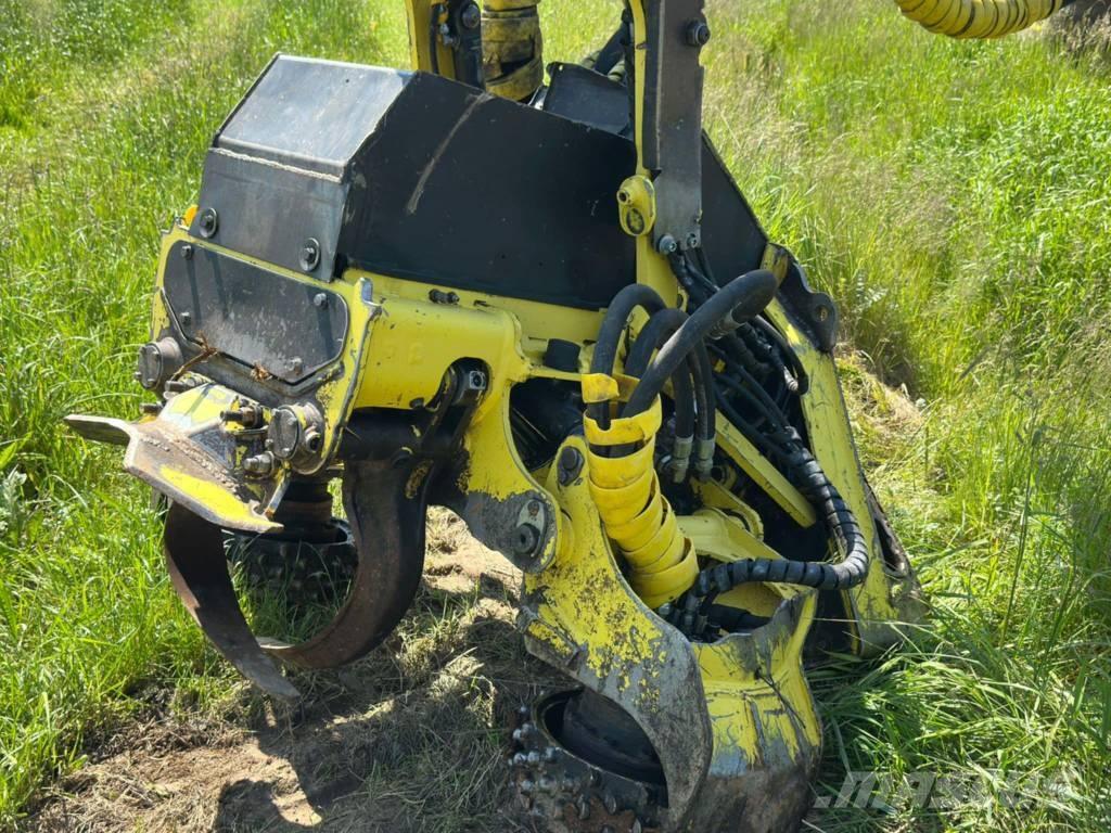 John Deere 1470 E Harvesteri
