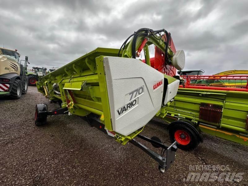 CLAAS LEXION 6700 Ražas novākšanas kombaini