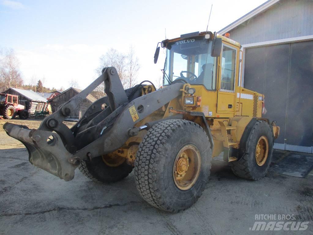 Volvo L 70 D Iekrāvēji uz riteņiem
