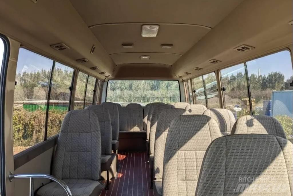 Toyota Coaster Bus Mikroautobusi
