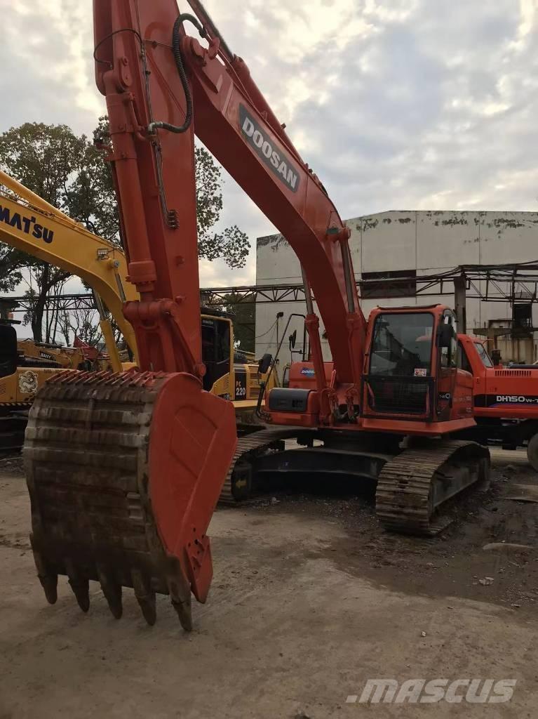 Doosan dx300 Kāpurķēžu ekskavatori