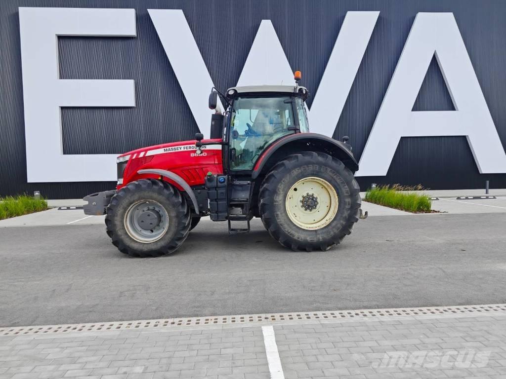 Massey Ferguson 8690 Traktori
