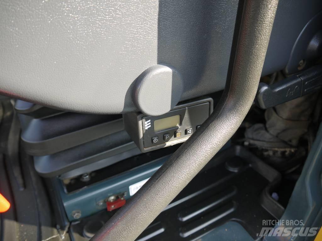 Hyundai HX 300 L Kāpurķēžu ekskavatori