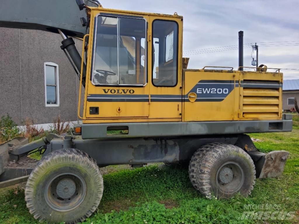 Volvo EW 200 Ekskavatori uz riteņiem