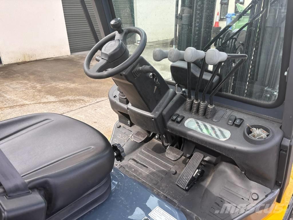 XCMG XCF35KT Tehnika ar dīzeļa dzinēju