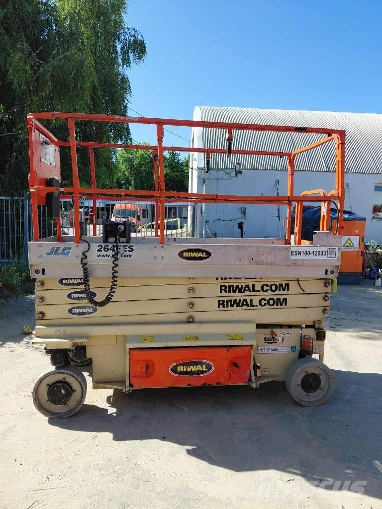 JLG 2646ES Šķerveida pacēlāji