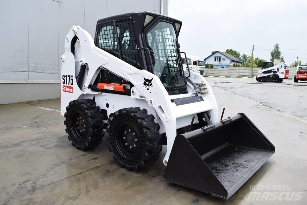 Bobcat S 175 Lietoti riteņu kompaktiekrāvēji