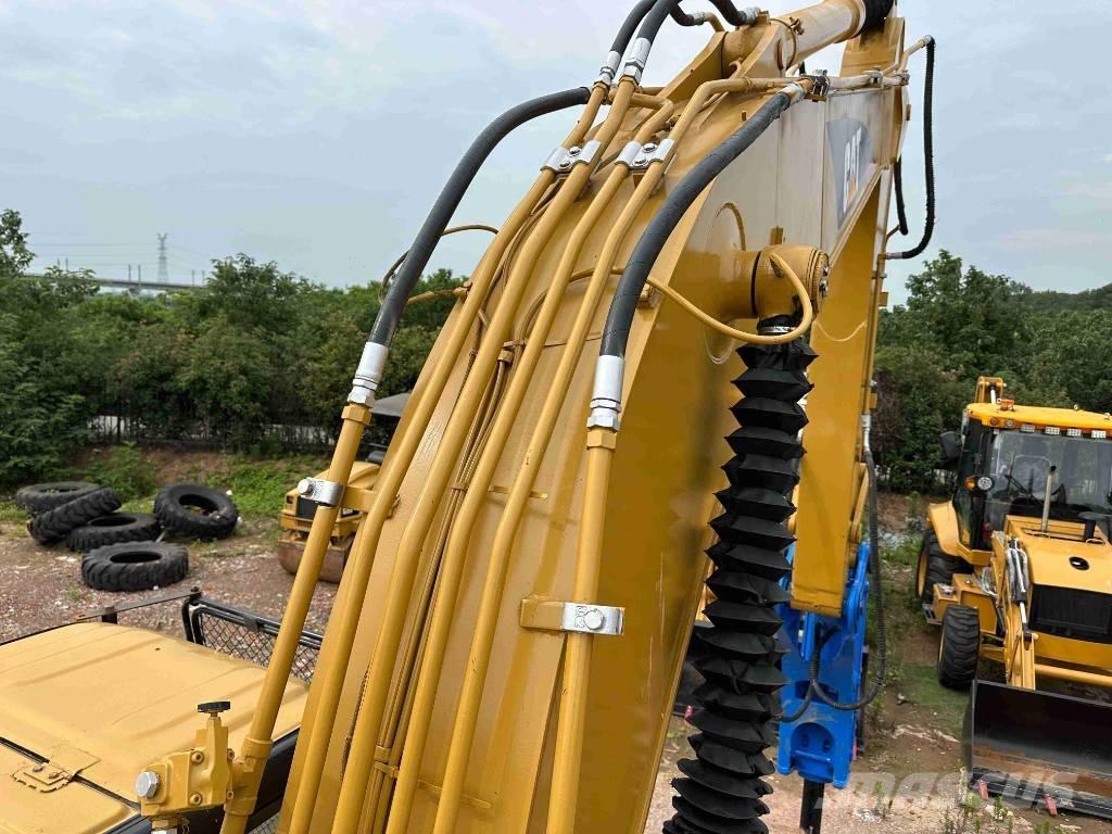 CAT 320 C L Kāpurķēžu ekskavatori