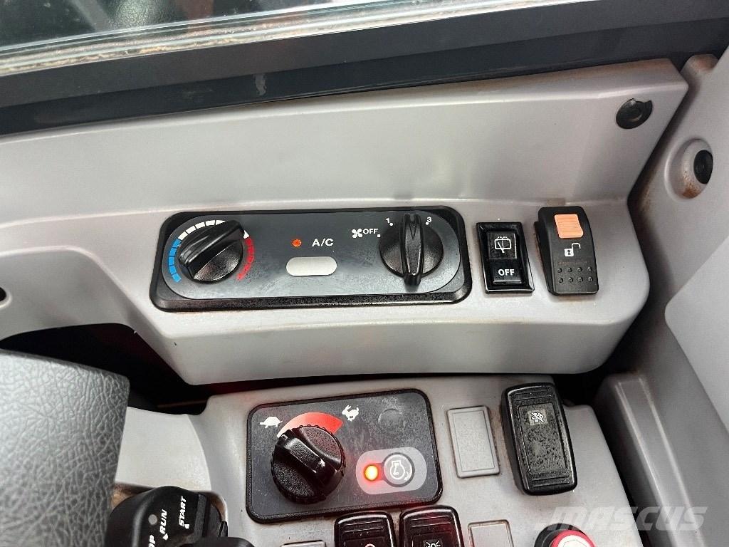 Kubota KX 080-4 Vidēja lieluma ekskavatori 7 t - 12 t