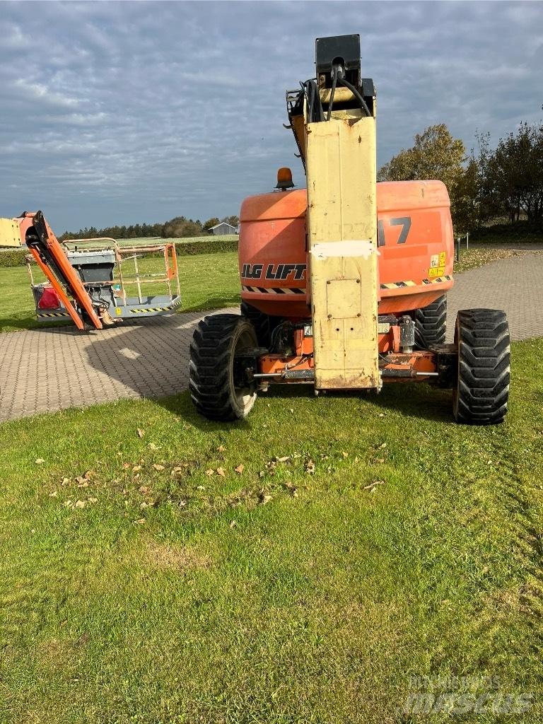 JLG 600 AJ Strēles pacēlāji