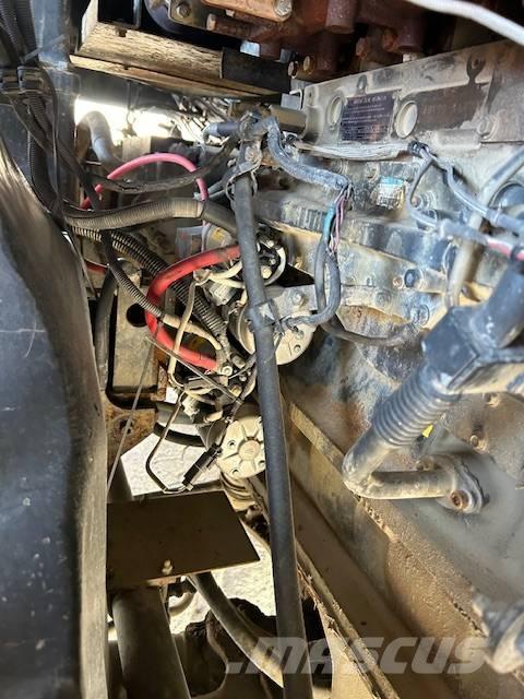 Komatsu 605-7 Karjeras kravas automašīnas