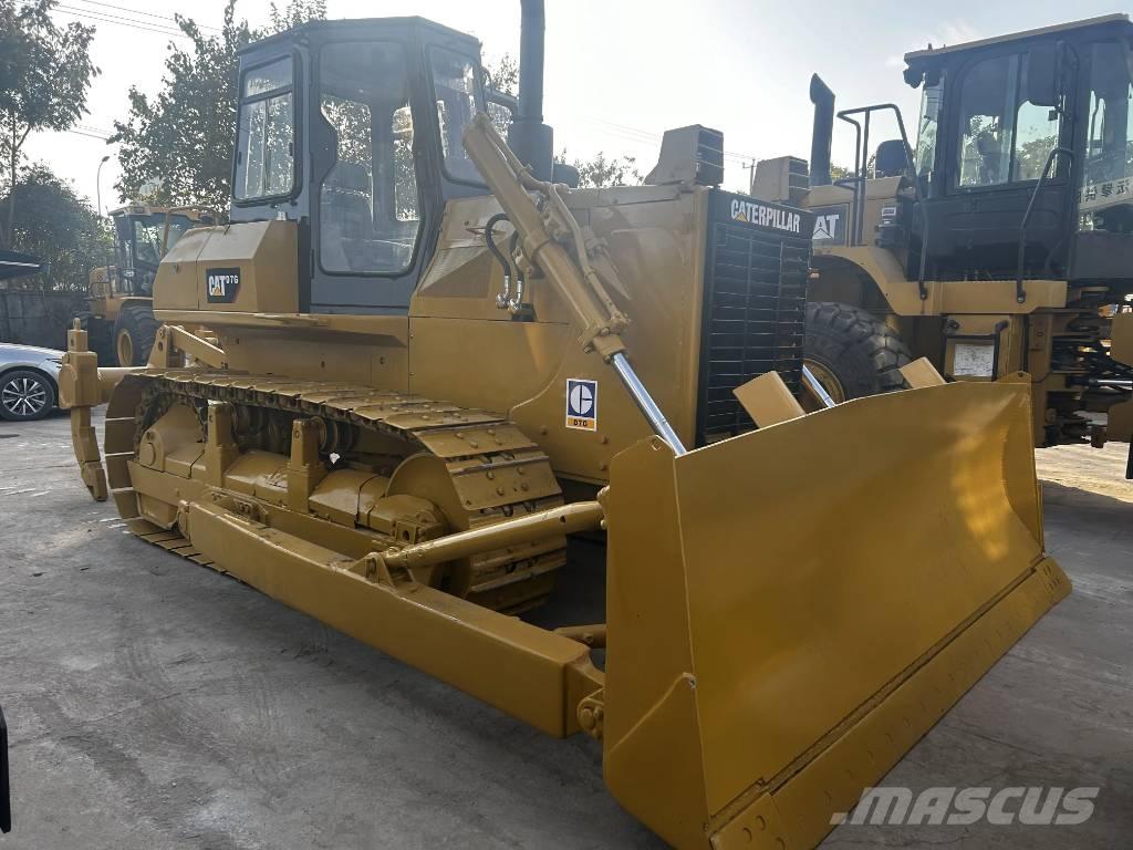 CAT D7G Kāpurķēžu buldozeri